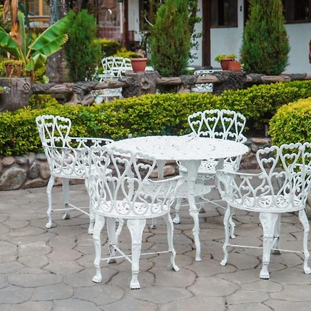Hostal Jardín Escondido Vilcabamba Exterior foto
